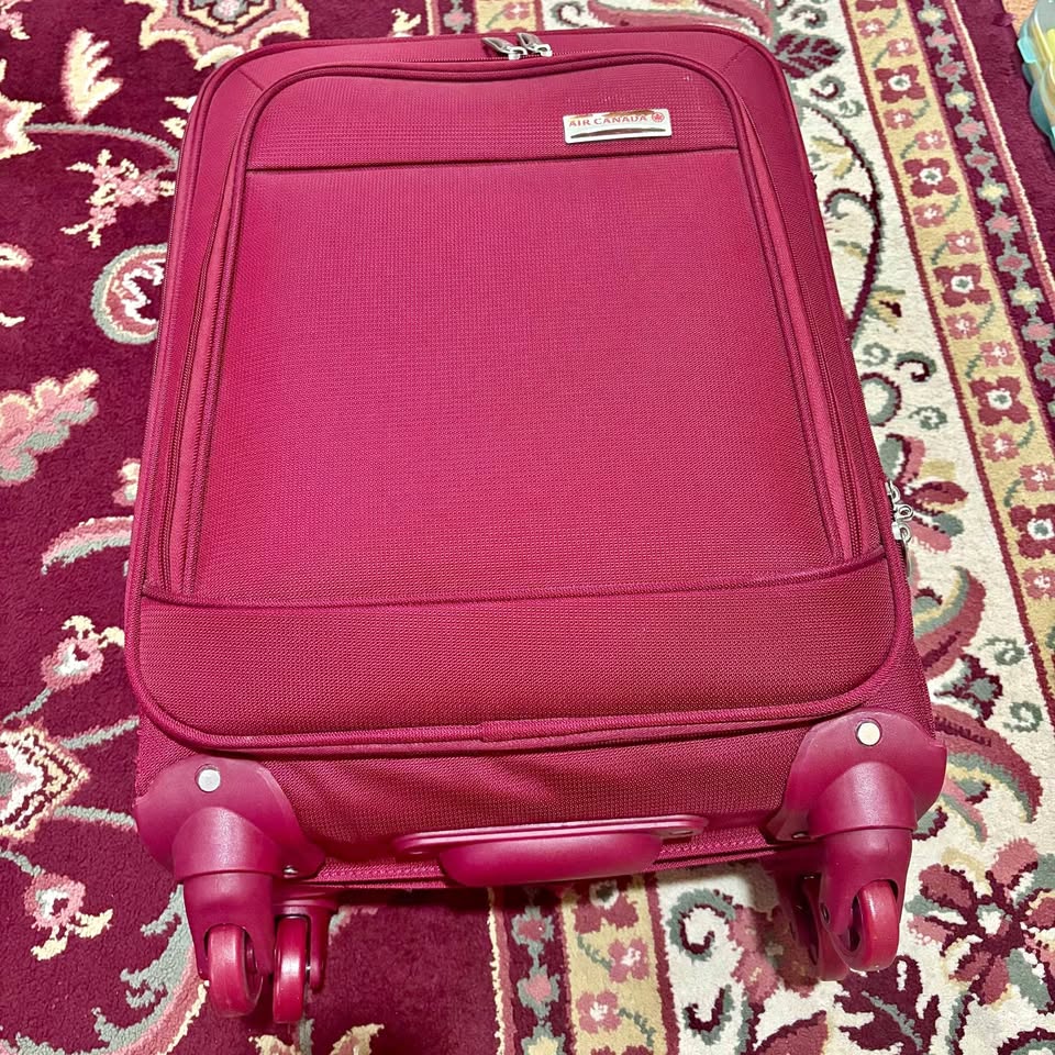 Air Canada Distinction 19" Spinner - Red - $50