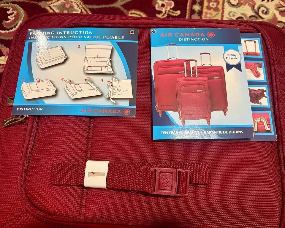 Air Canada Distinction 19" Spinner - Red - $50 image indicator(4)