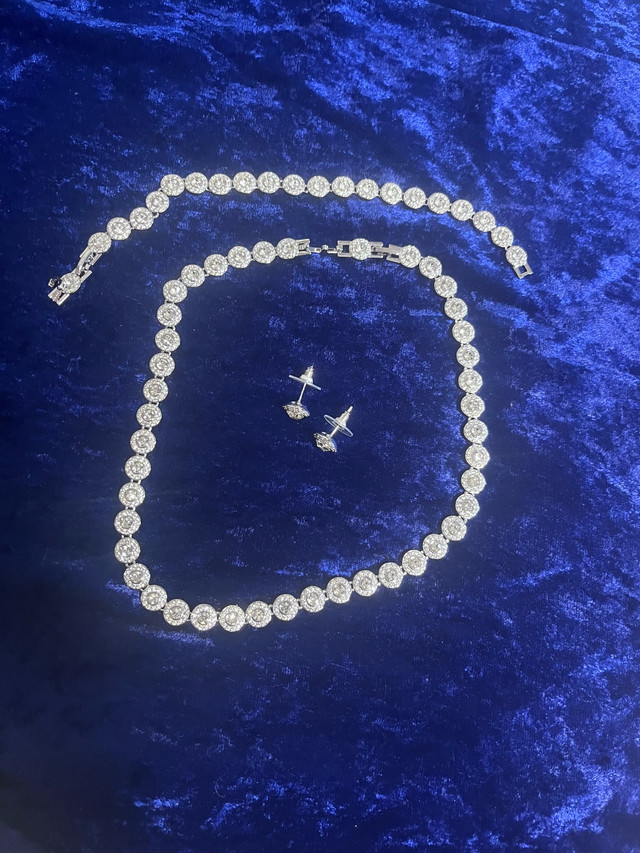 Swarovski Diamond Necklace Set - photo 2