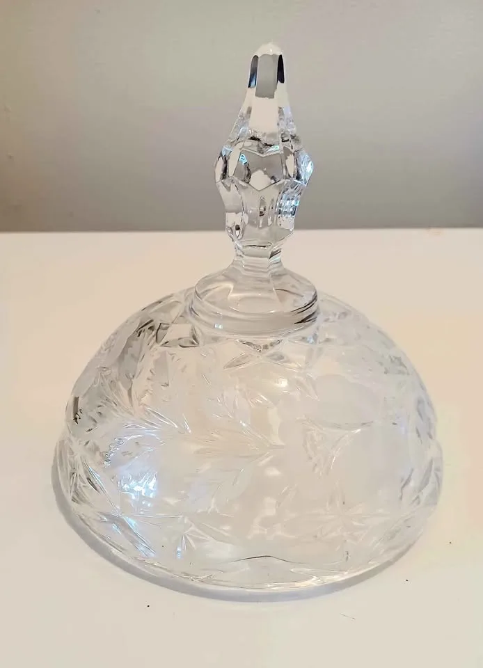 Vtg New Rare East German Imperial Crystal Candy Dish image indicator(5)