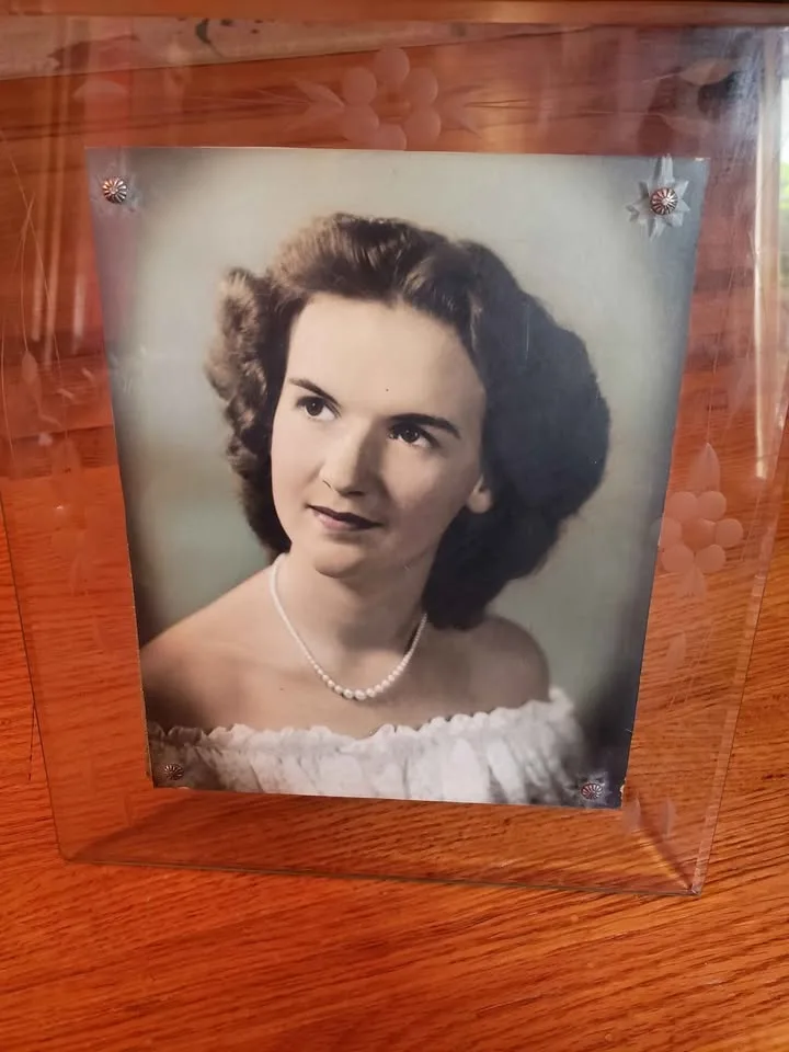 1940s Etched Glass Frame image indicator(7)