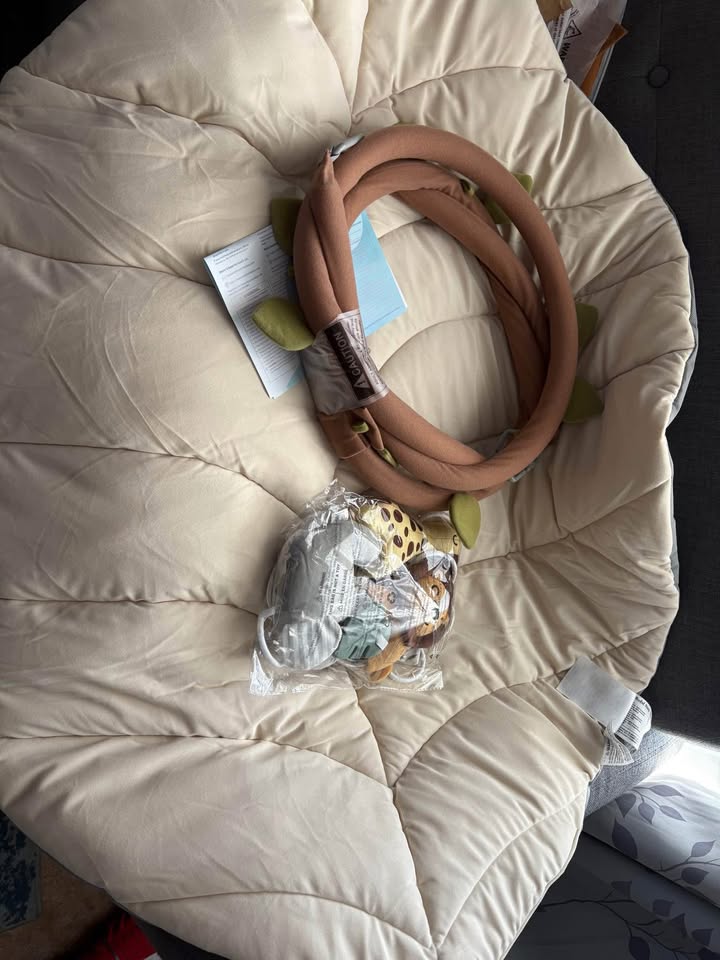 Brand new Blissful Diary Baby Play Gym, Serious buyers pls! - photo 4