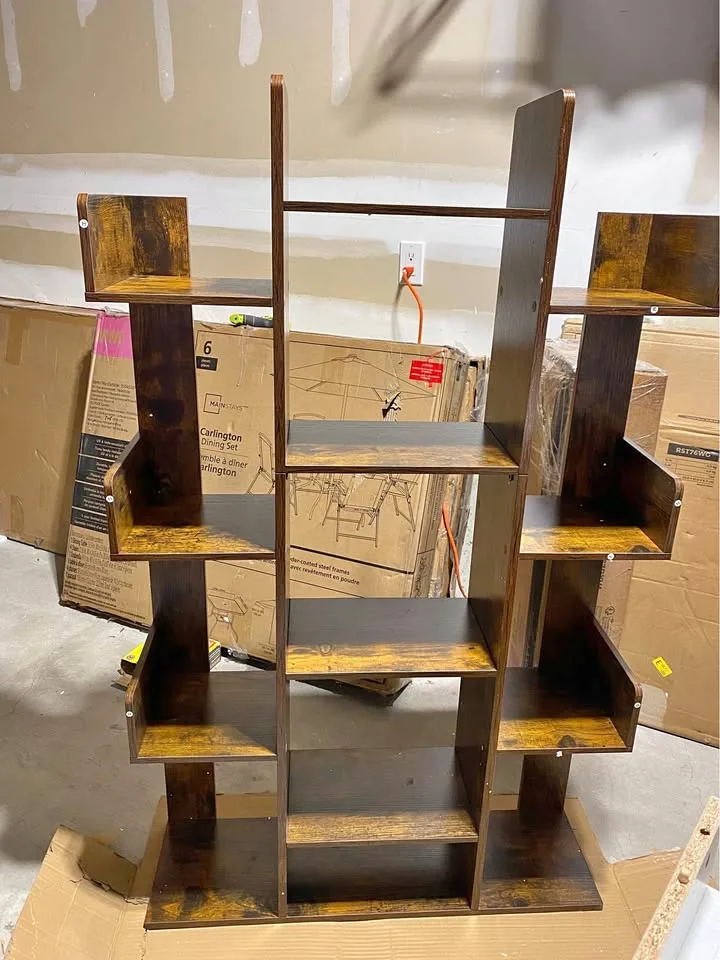 VASAGLE Bookshelf – Tree-Shaped Design 🌳📚 (BRAND NEW)