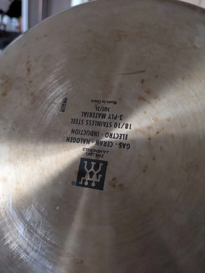 Zwilling NonstickPan 18/10 Stainless Steel image indicator(2)