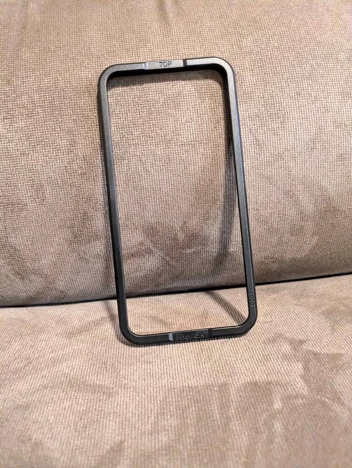 Google Pixel 8a plastic case no backing