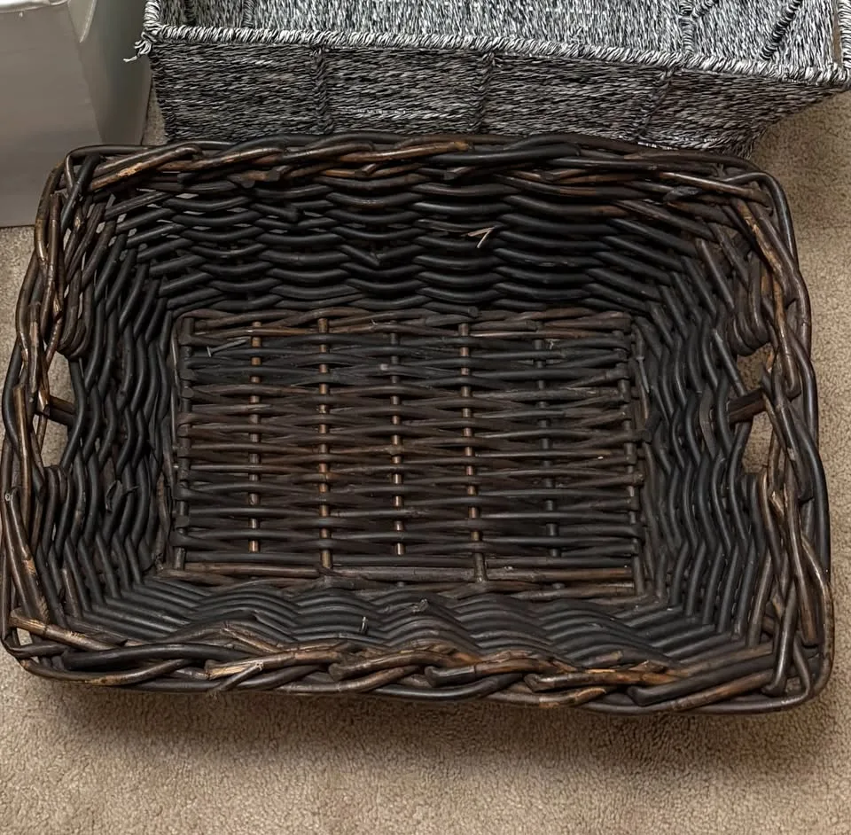 Dark Brown Wicker Basket image indicator(4)