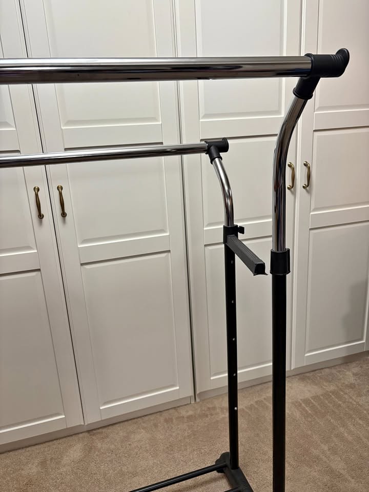 Clothing Rack/Rolling Rack