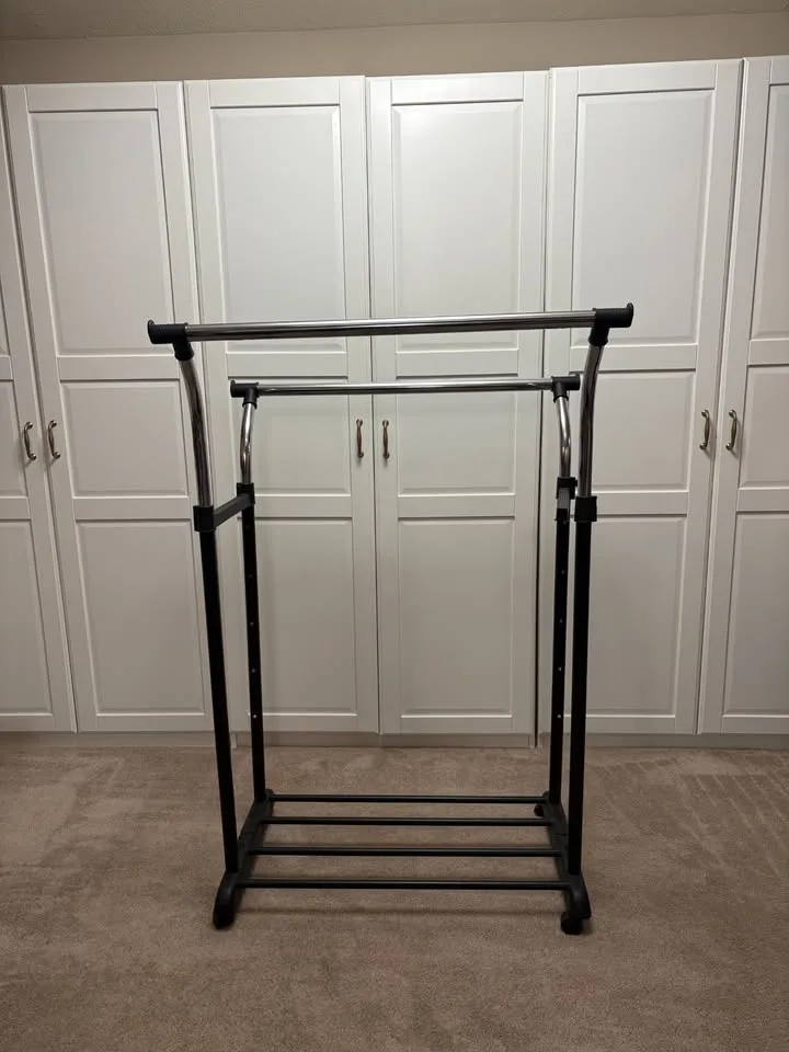 Clothing Rack/Rolling Rack image indicator(2)