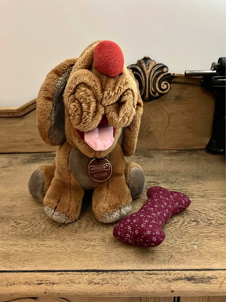 Wrinkles The Dog Plush Brown Dog 9" Ganz Bros Vintage 1984