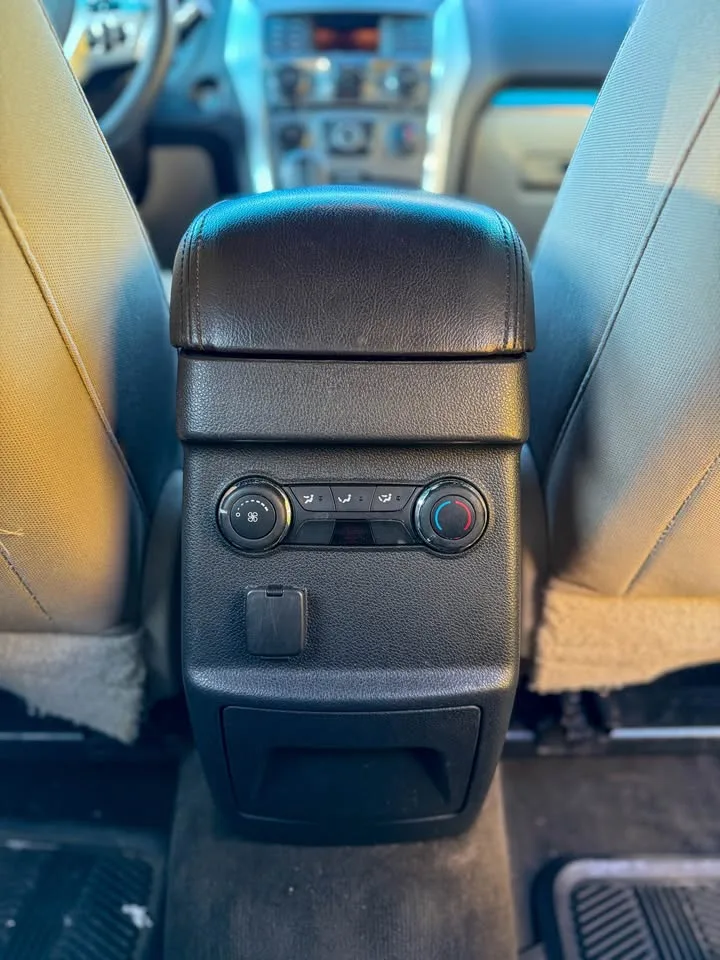 2013 Ford Explorer image indicator(6)