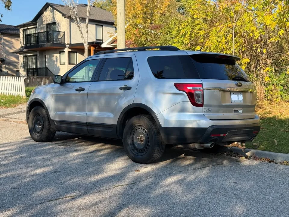 2013 Ford Explorer image indicator(9)