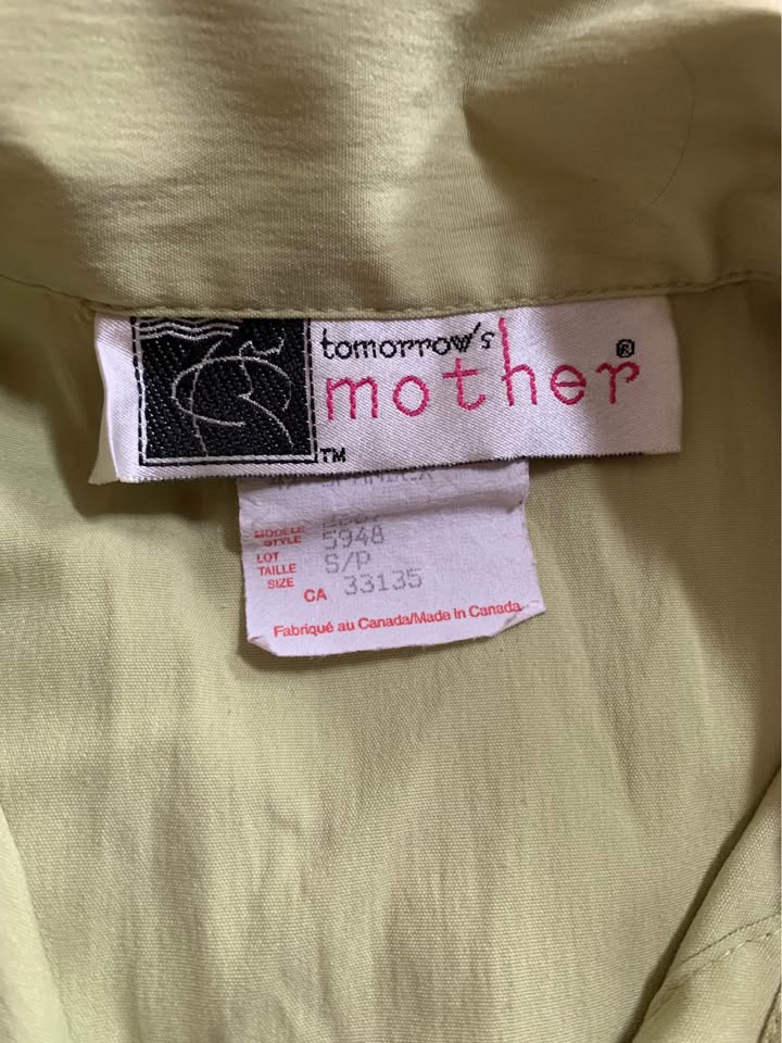 Maternity Clothing -All for $10 - photo 3