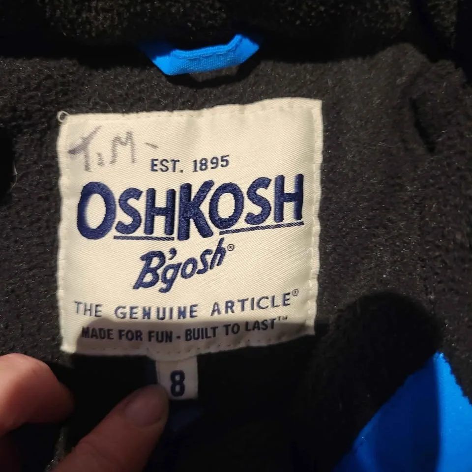 EUC sz 8 Oshkosh Boy's snowsuit image indicator(9)