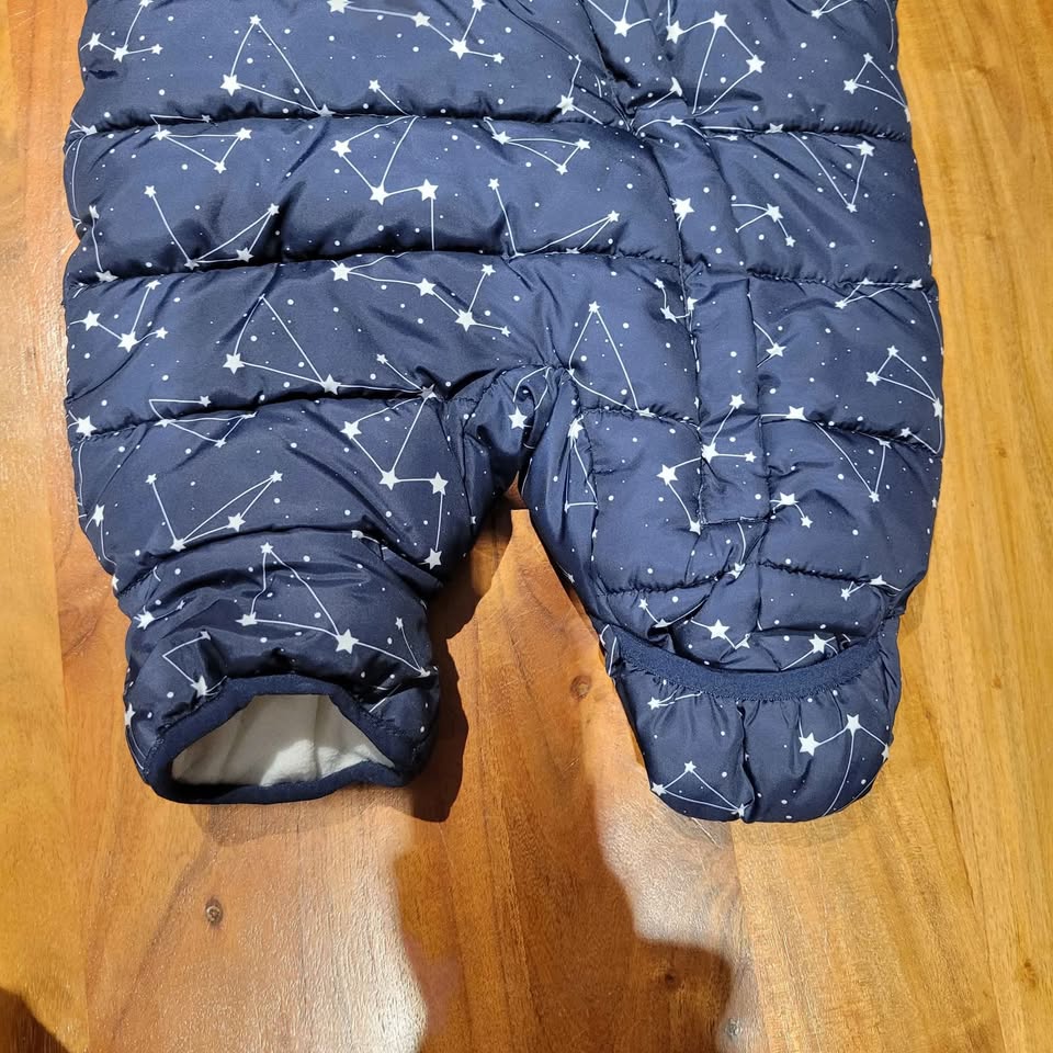 EEUC sz 0/3 unisex snowsuit - photo 2