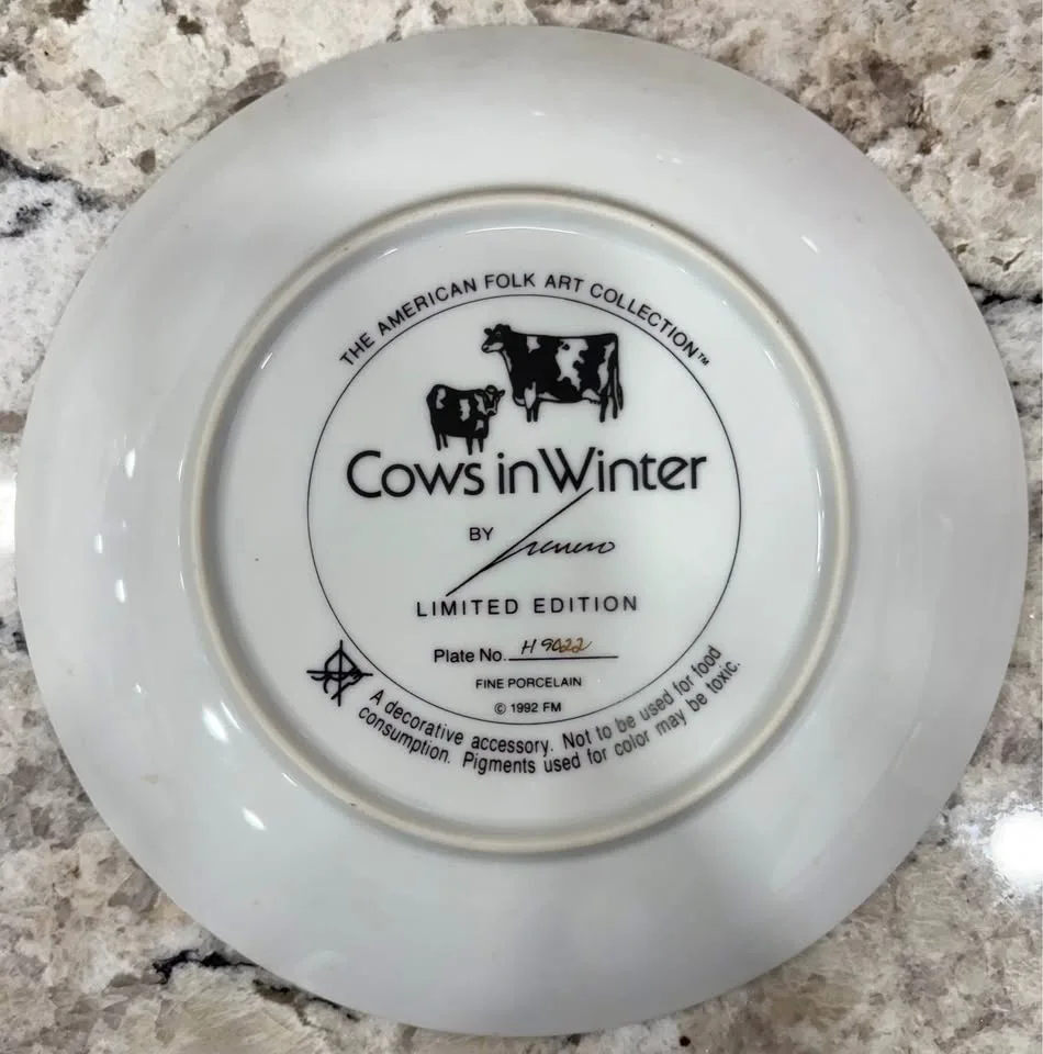 Cows in Winter - Lowell Herrero Plate image indicator(2)