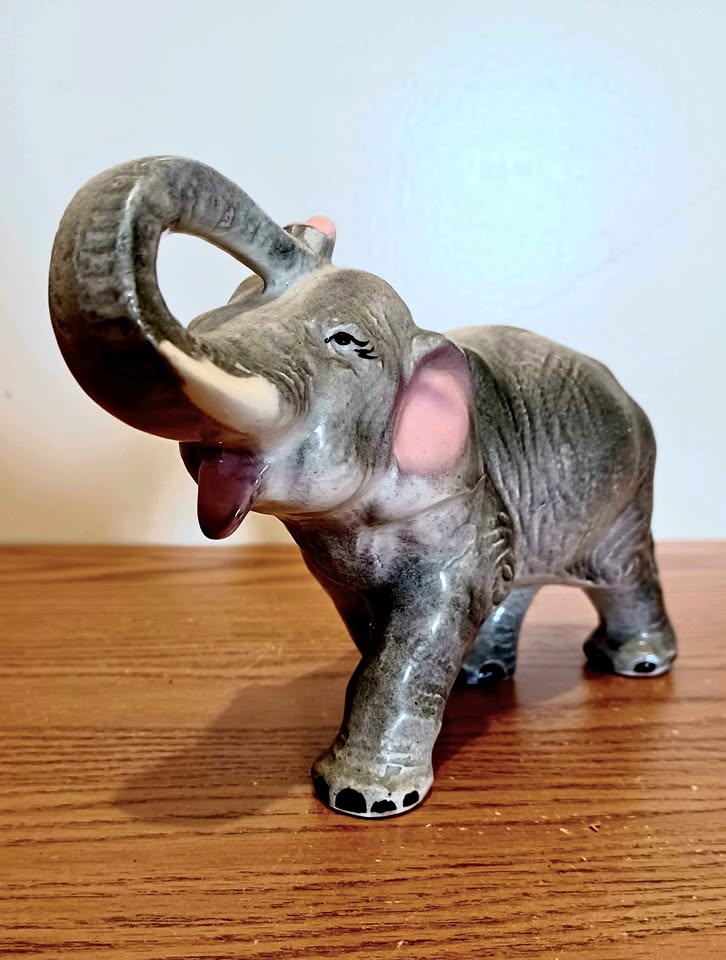 Vtg.Staffordshire Hand Painted Saluting Elephant Sculpture