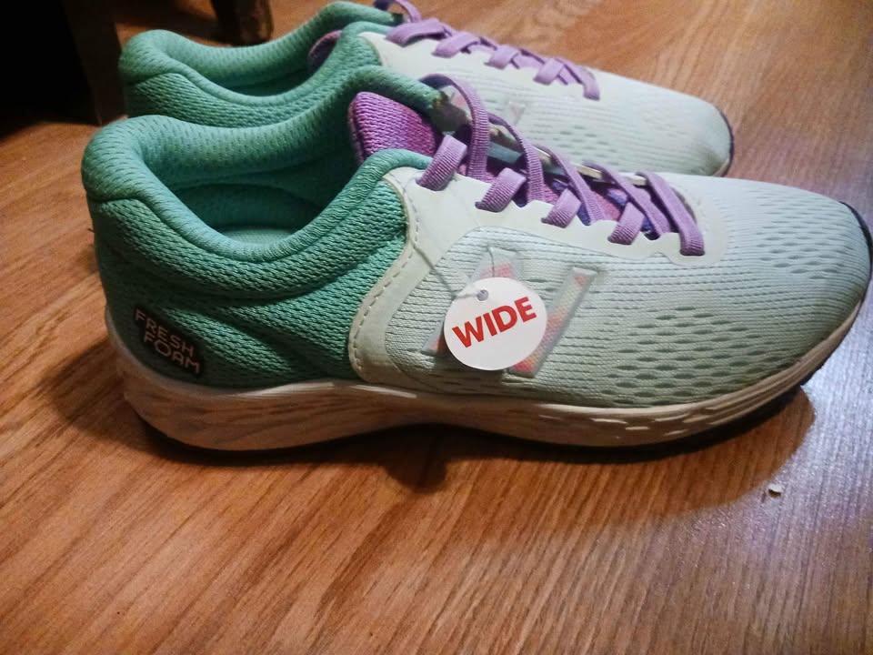 New Balance Arishi v2 youth size 2 - photo 3