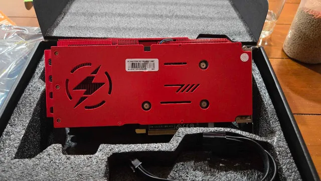 Red Nvidia RTX 3070 full metal frame image indicator(2)