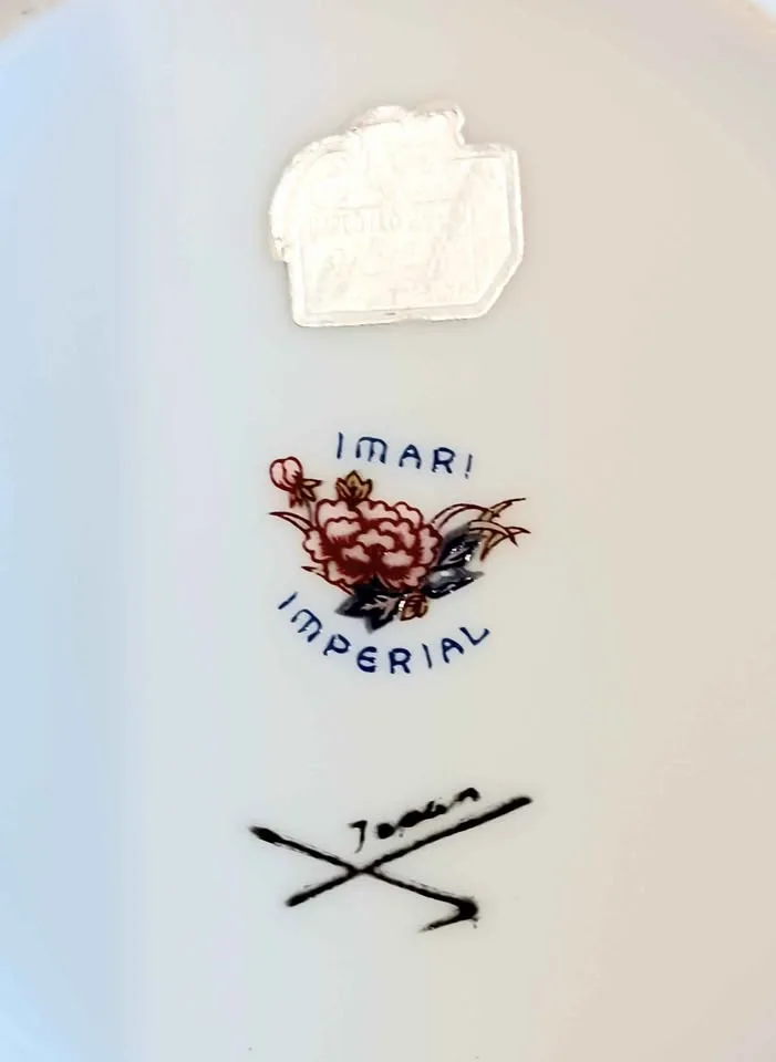 Hand Painted Imari lmperial Box image indicator(9)