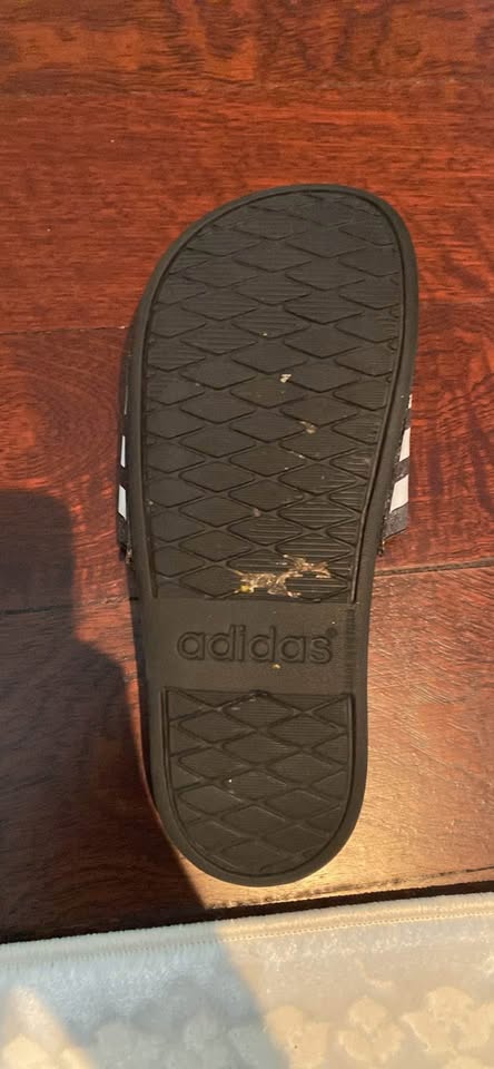 *WORN* Black Adidas Slides - photo 3