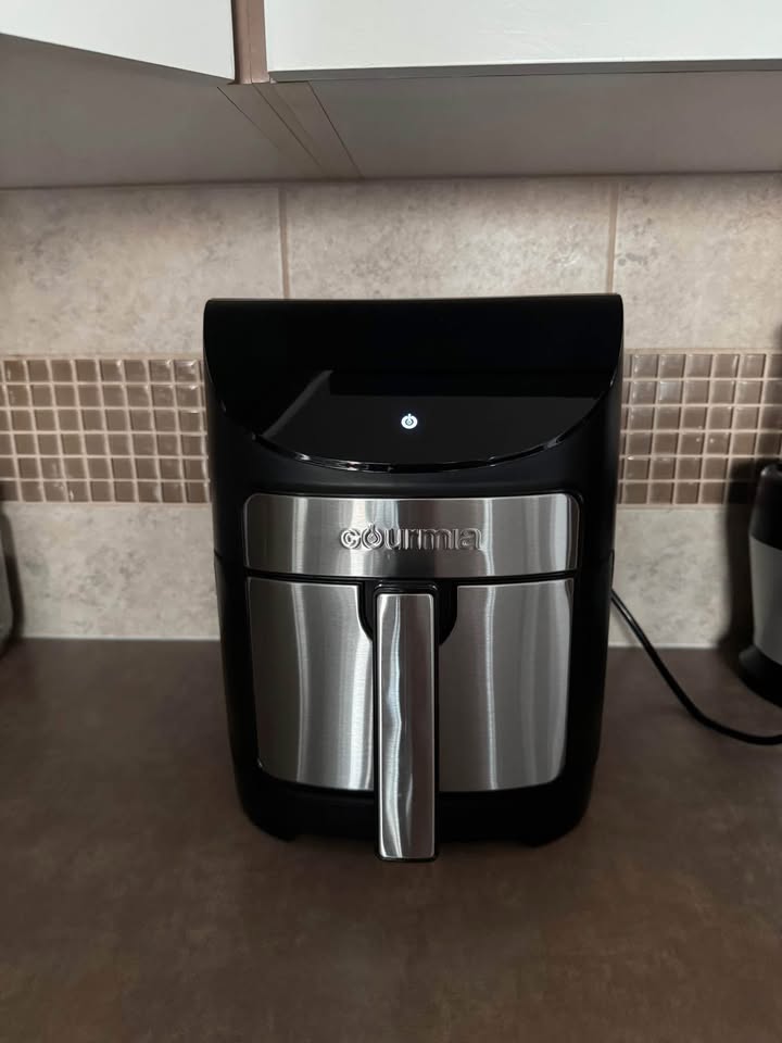 *ALMOST NEW* Air Fryer - Gourmia 7-Quart Large Digital plus 2-Pa - photo 3