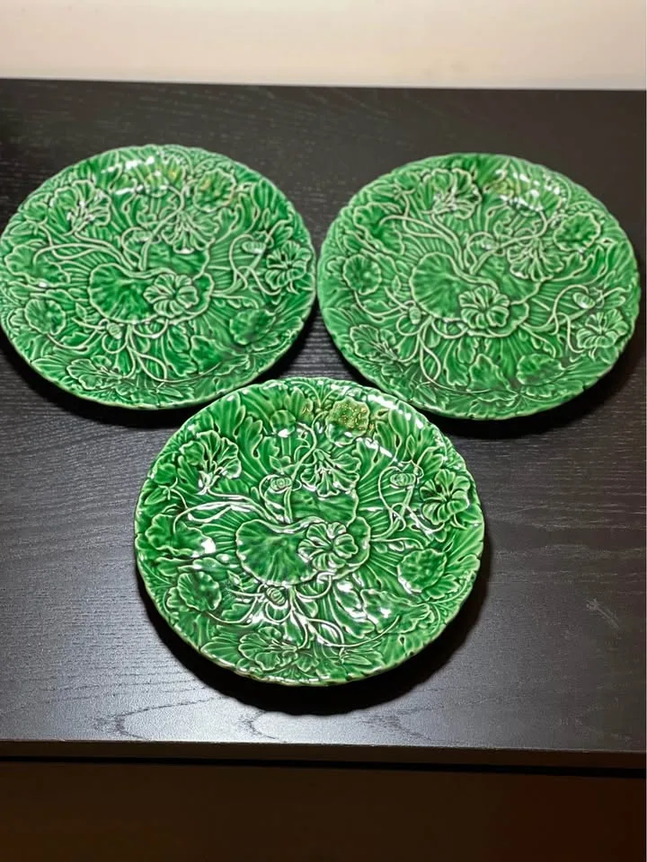 Vintage Majolica Salad Plates: Haldon Group, Set Of 3 image indicator(2)
