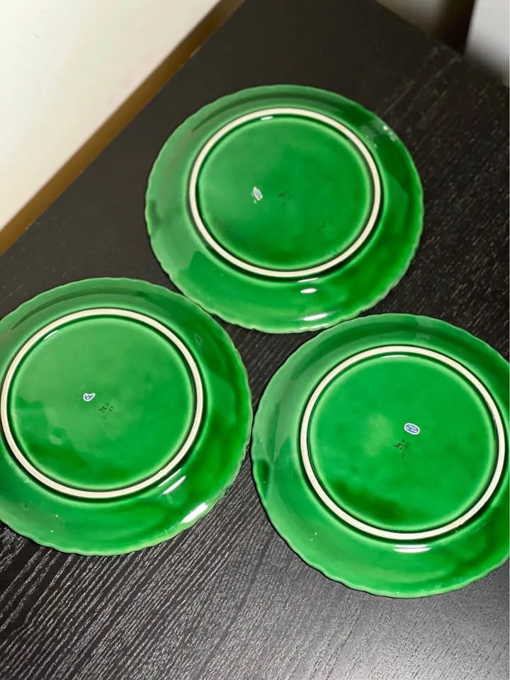 Vintage Majolica Salad Plates: Haldon Group, Set Of 3 image indicator(3)