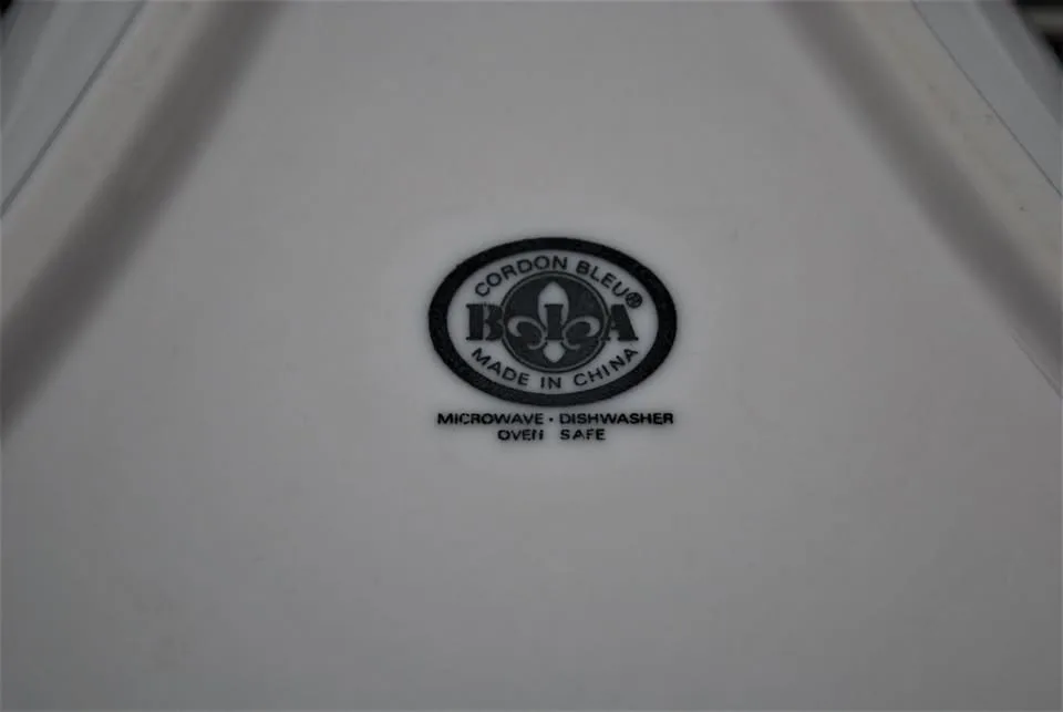 Plates SET OF 4 for Appetizer, Pizza or Salad image indicator(4)