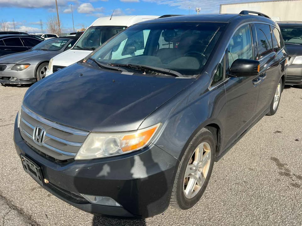 2010 Honda Odyssey - photo 2