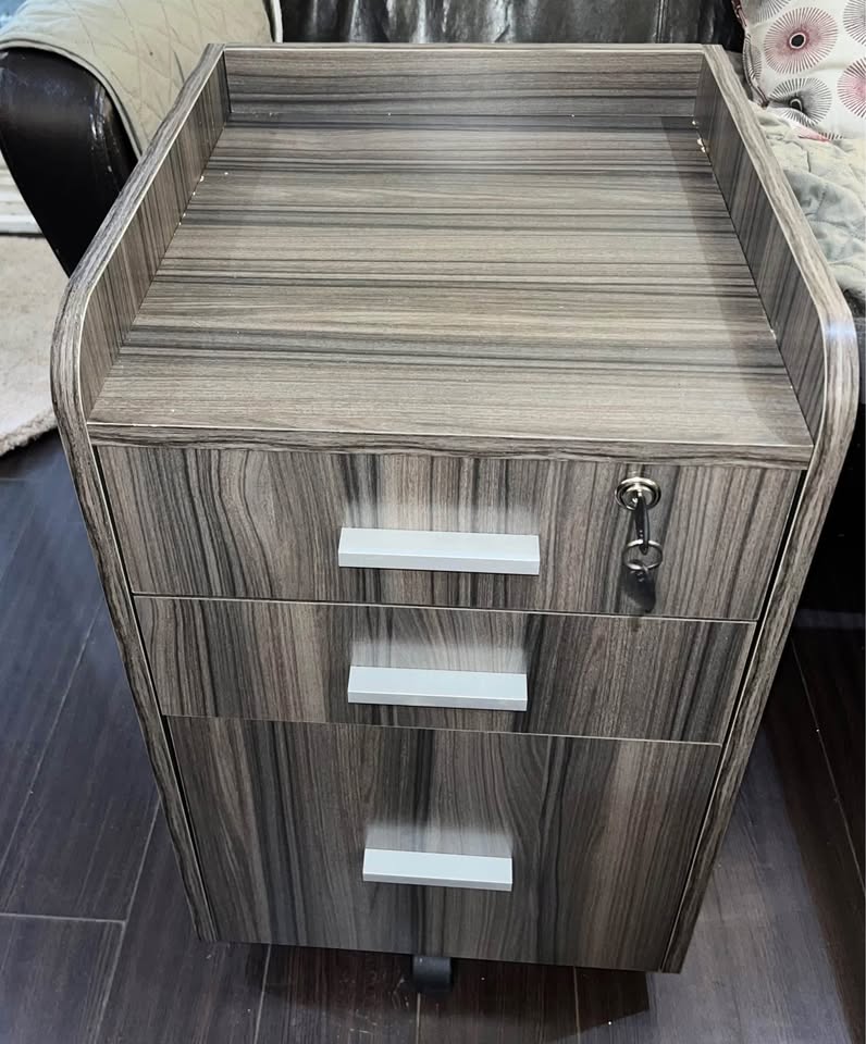 3 Drawer Cabinet - photo 2