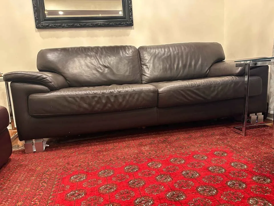 Leather Sofa image indicator(4)