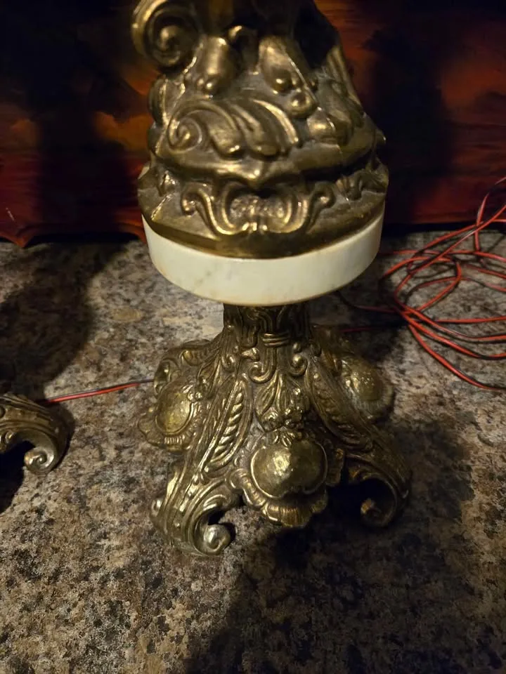 Vintage standing Ashtrays image indicator(4)