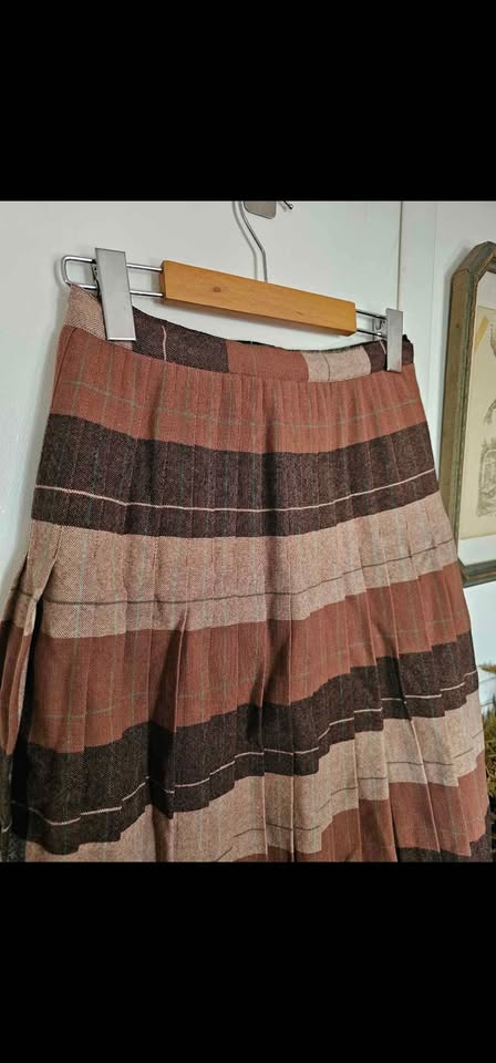 Size 25 Vintage Reversible Wool Plaid 50s 60s Pleated Midi Skirt - photo 4