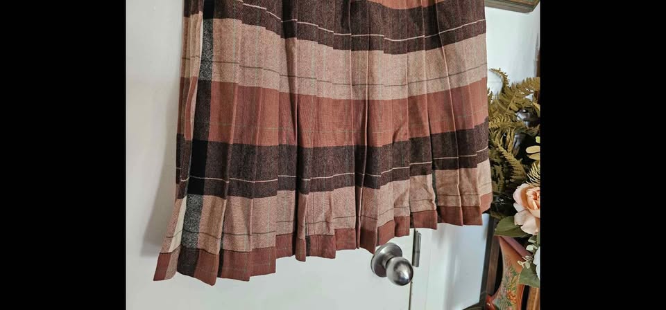 Size 25 Vintage Reversible Wool Plaid 50s 60s Pleated Midi Skirt - photo 5