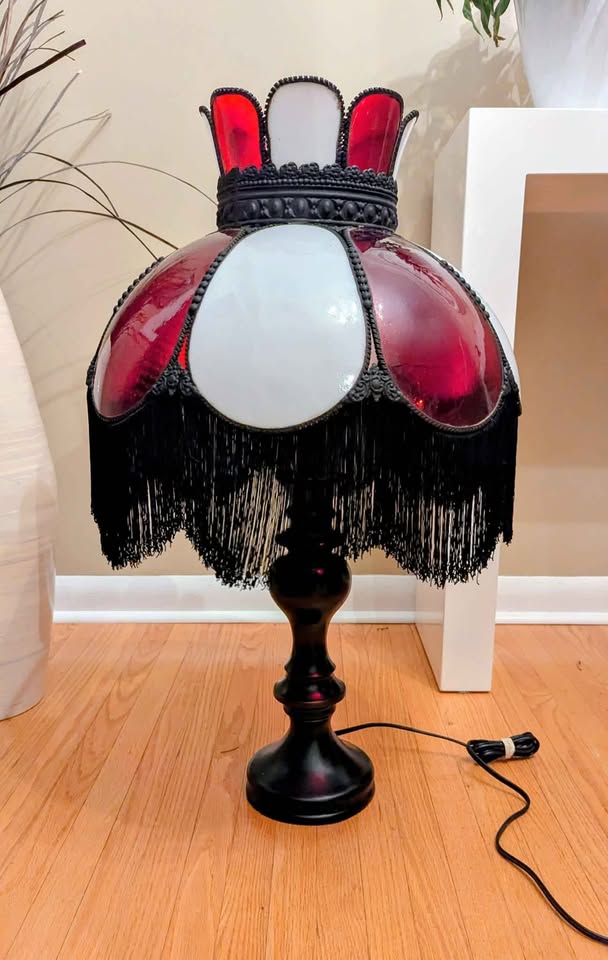 Vintage Stained Glass & Fringe Shade + Lamp - photo 5