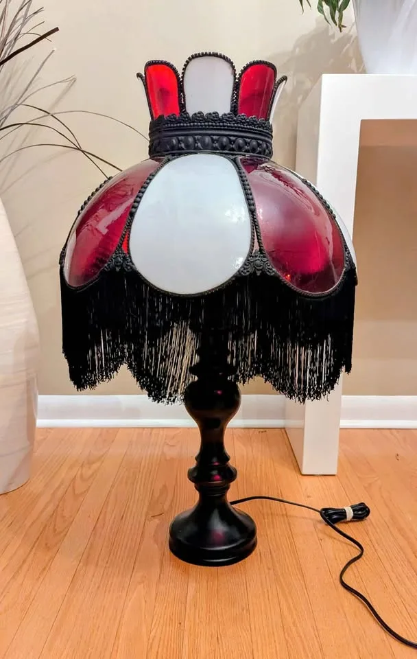 Vintage Stained Glass & Fringe Shade + Lamp image indicator(5)