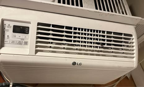 Window mounted air conditioner and mount - photo 3