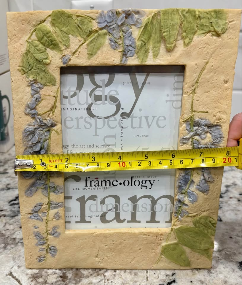 frame-ology - Frameology Sculpture Picture Frame - Wisteria Bran - photo 3