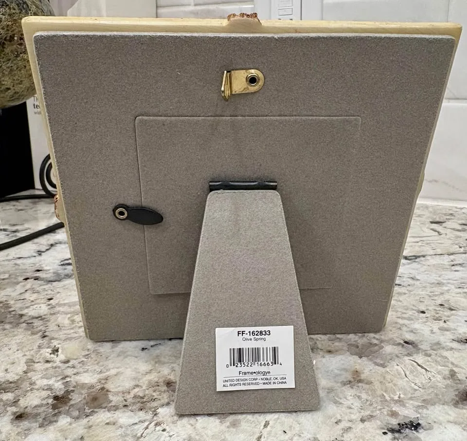 frame-ology - Frameology Sculpture Picture Frame - Olive Branch image indicator(5)