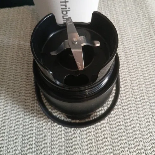 Nutribullet Flip Portable Blender w/ White Insulated Tumbler Cup image indicator(5)