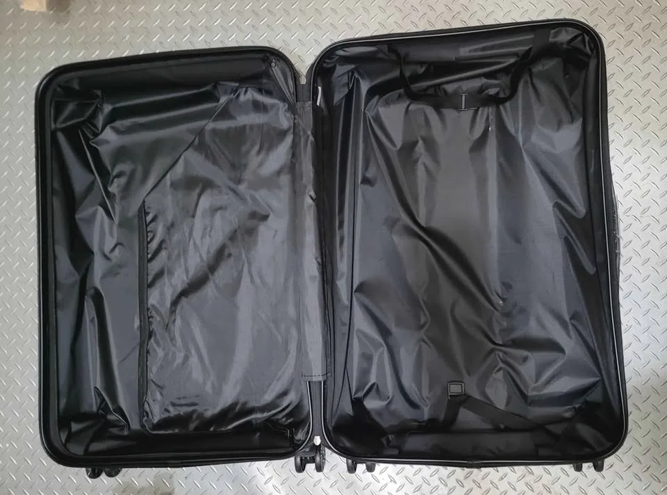 🔥 Brand New 3-Peice Hard Shell Luggage Set - 6 Colors image indicator(7)