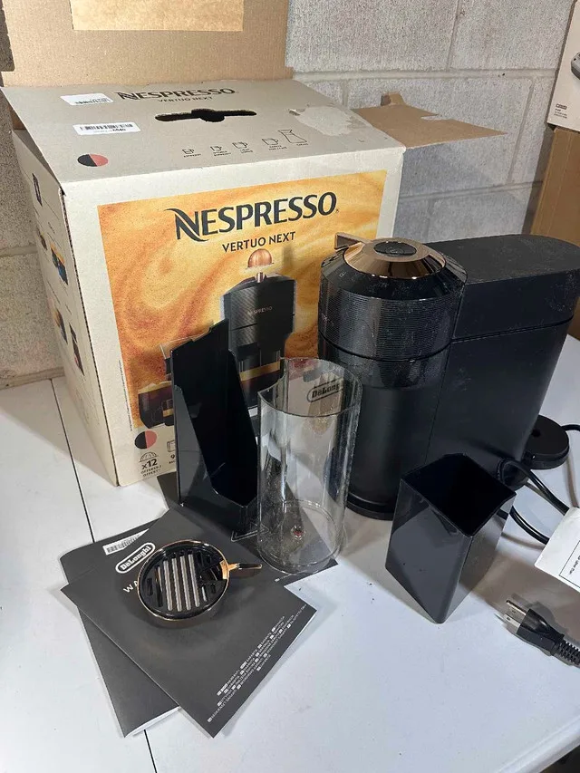Nespresso De'Longhi Vertuo Next Coffee and Espresso Machine image indicator(3)