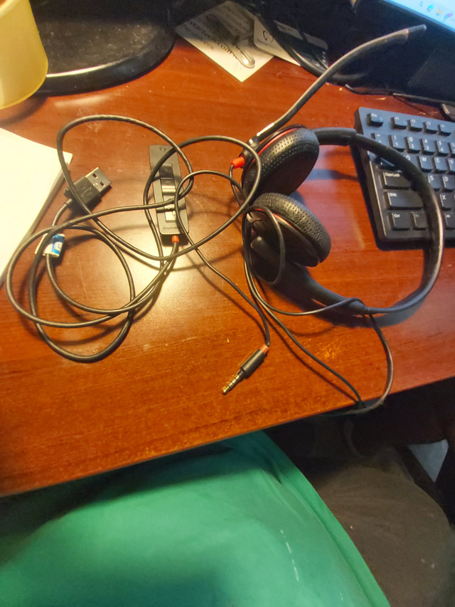 Plantronics Headphones with mic for both PC and Cell - photo 4