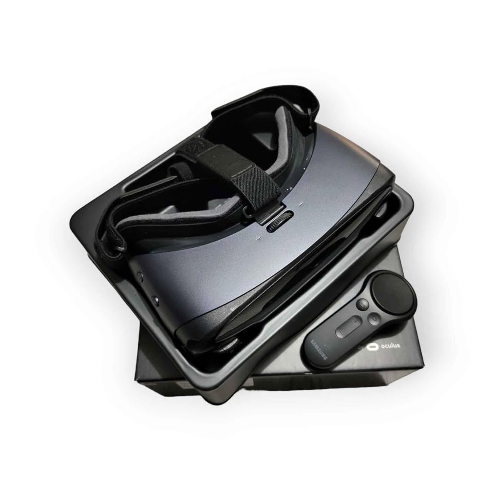 Samsung Gear VR with Controller