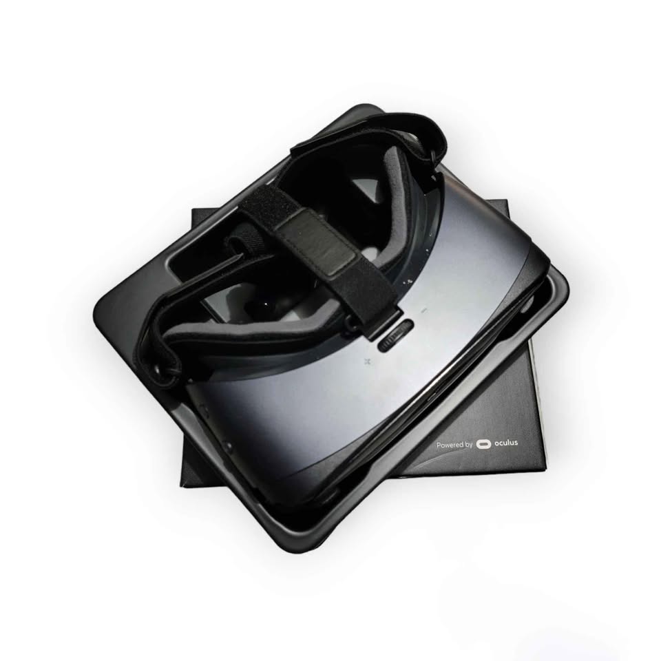 Samsung Gear VR with Controller - photo 2