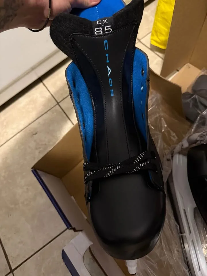 Ice Skates - Men’s 8 image indicator(5)