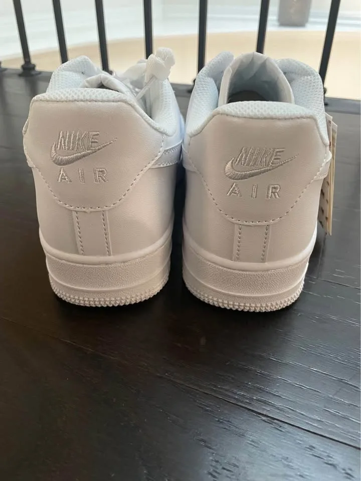 BRAND NEW airforces image indicator(3)