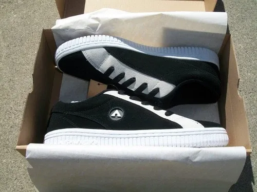 Airwalk Classics Random / One 2016 Re-issue Men Size 11 Black & image indicator(6)