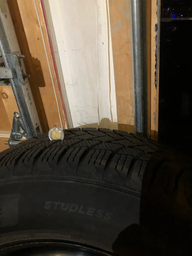 Michelin X-Ice Snow Tires 245/65R17 thumbnail