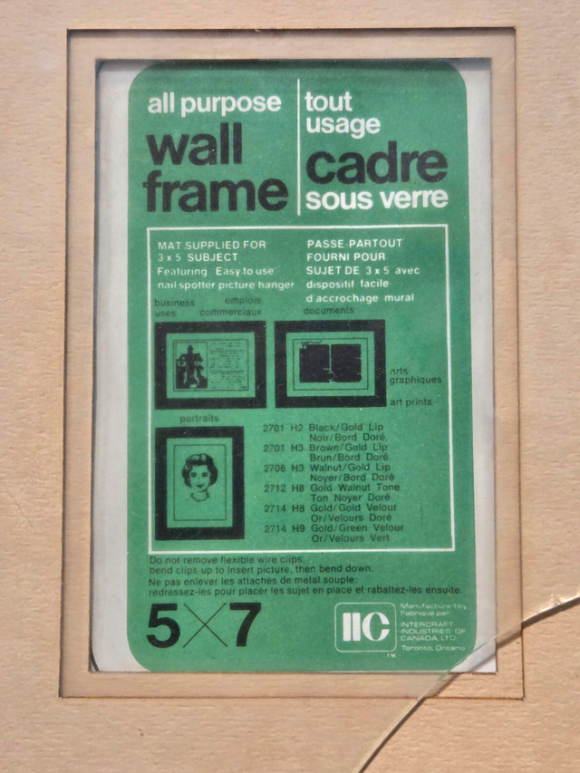 Picture Frame 5X7 IIC 2706 H3 Walnut 1970s - photo 2